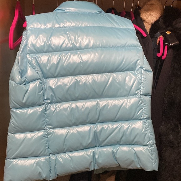 Moncler Aque Green Vest - Picture 2 of 5